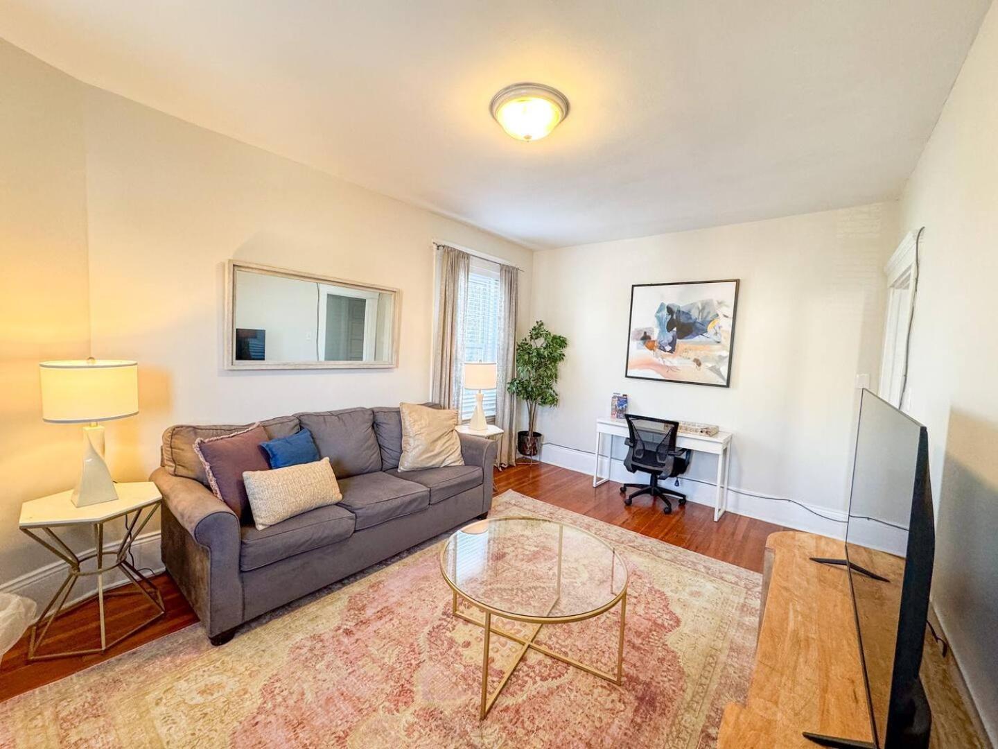 Sunny,Spacious, Sleeps 4, Steps To Mbta,Hospitals Brookline Exterior foto