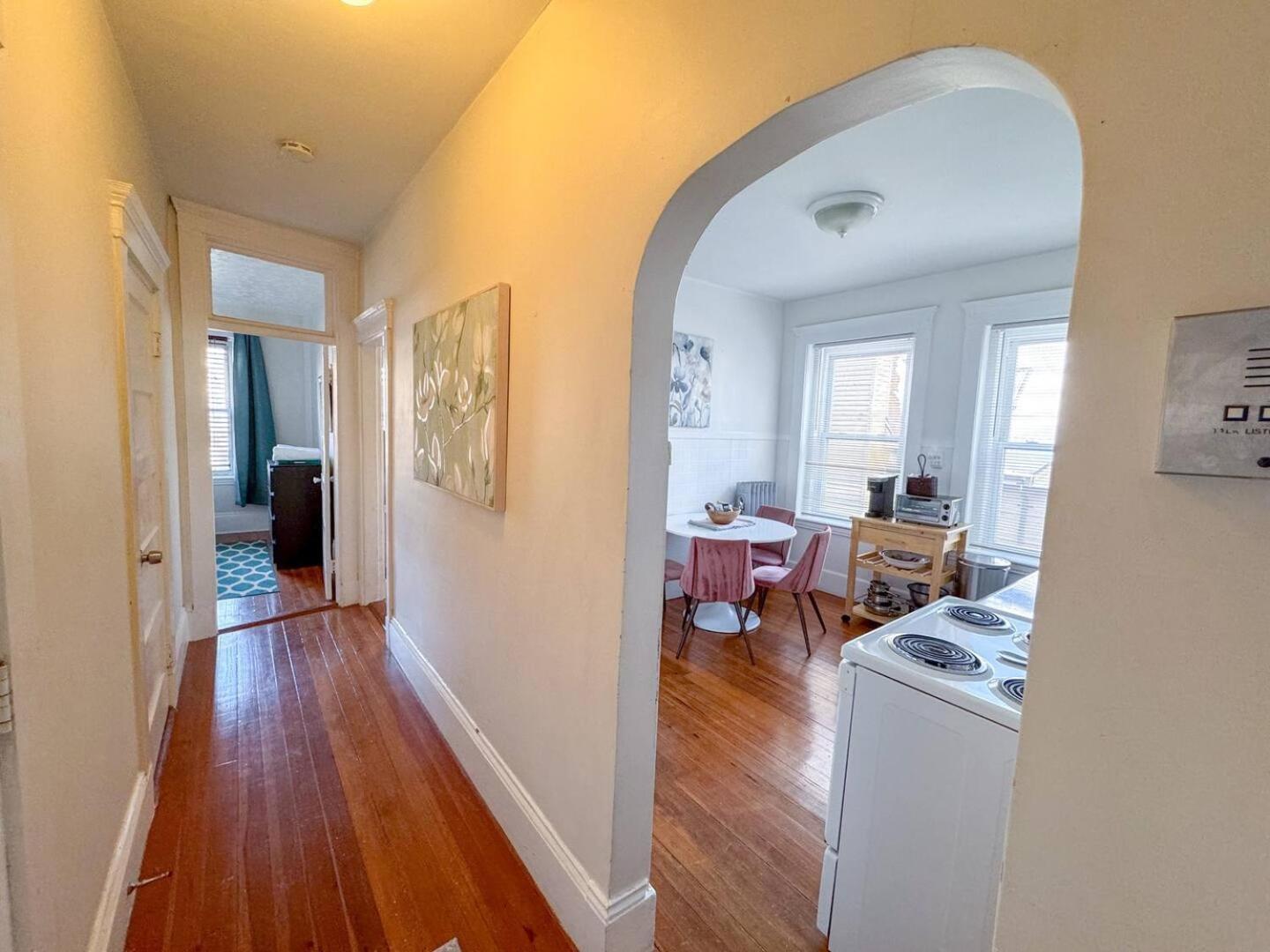 Sunny,Spacious, Sleeps 4, Steps To Mbta,Hospitals Brookline Exterior foto